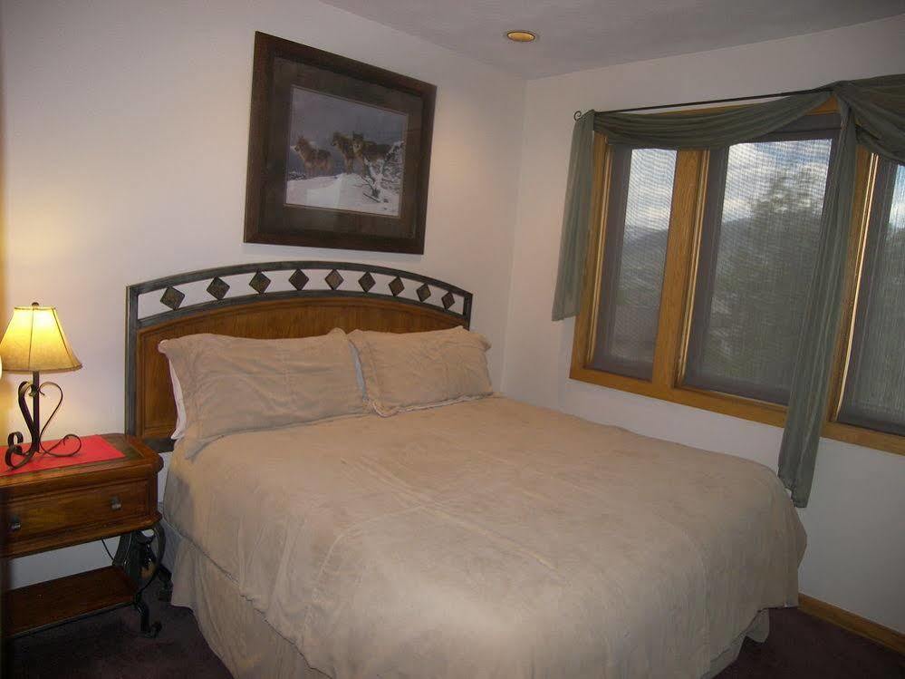 Rocky Mountain Resort Management Silverthorne Диллон Экстерьер фото